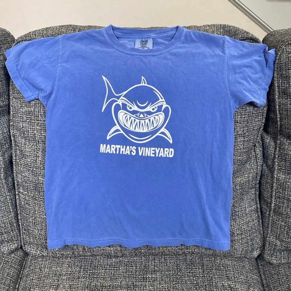 Martha's Vineyard Shark Blue T-Shirt, Size Youth M
